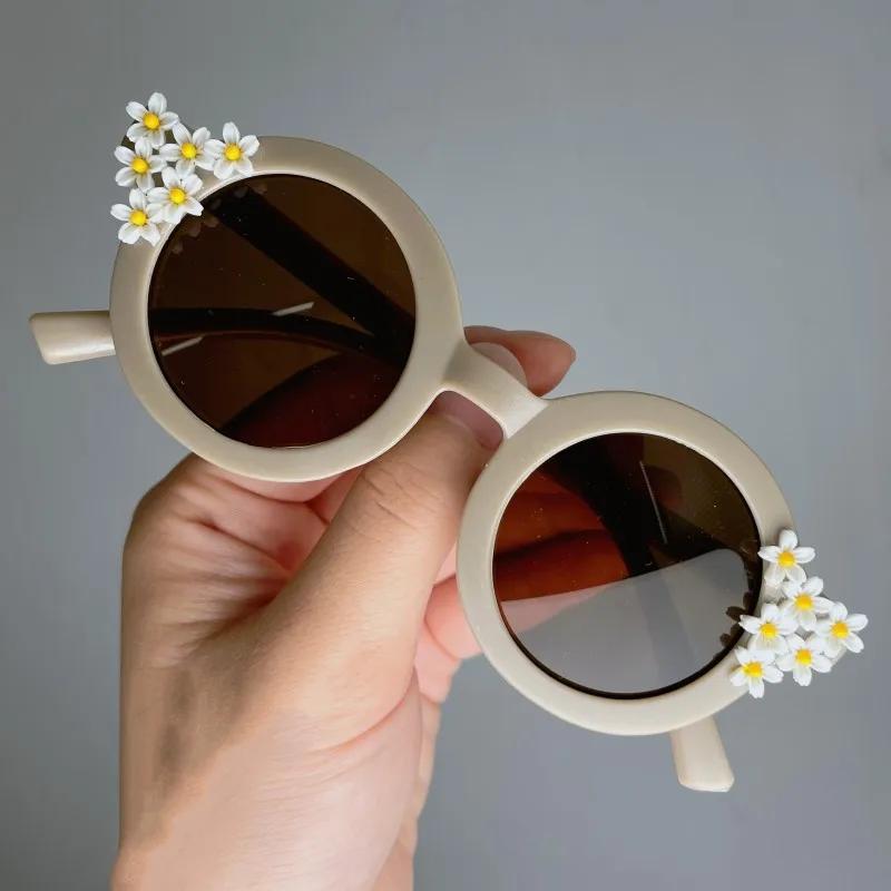 New Trend Kids Daisy Sunglasses Boys Girls Lovely Flower Round Shape Sun Glasses Children Retro Outdoor UV400 Eyewea